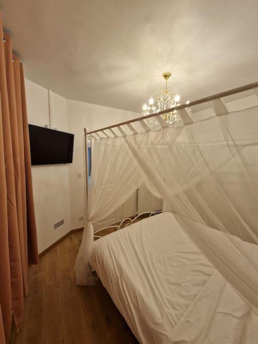 Maison Chic Avec Jacuzzi Nogent Sur Oise Yaospa60 Buitenkant foto
