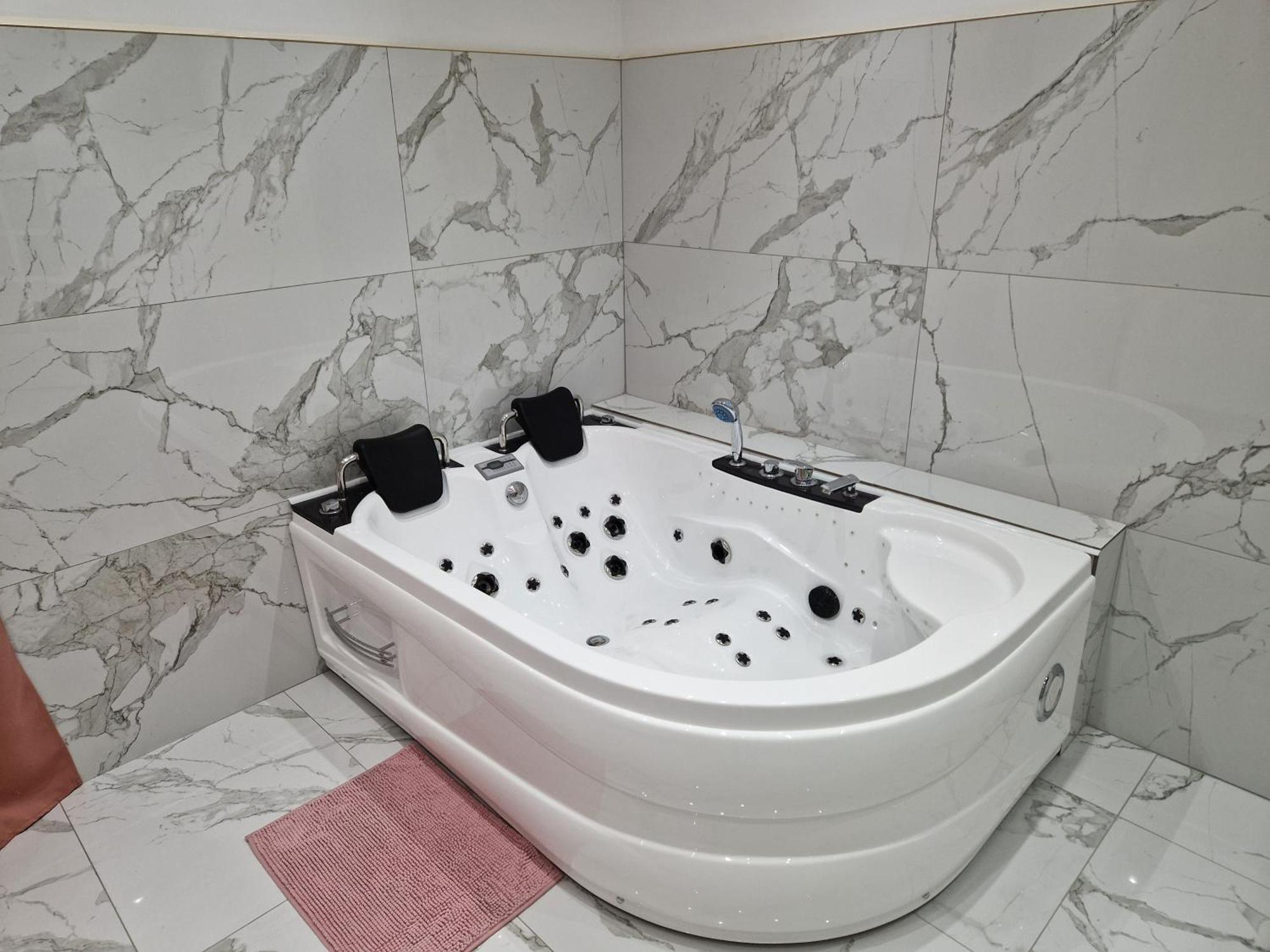 Maison Chic Avec Jacuzzi Nogent Sur Oise Yaospa60 Buitenkant foto