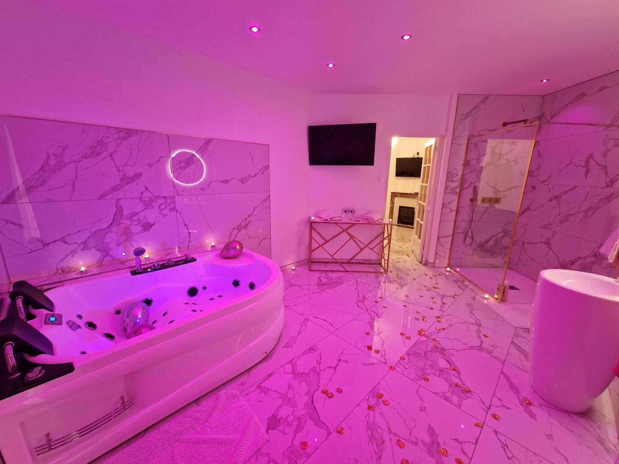 Maison Chic Avec Jacuzzi Nogent Sur Oise Yaospa60 Buitenkant foto