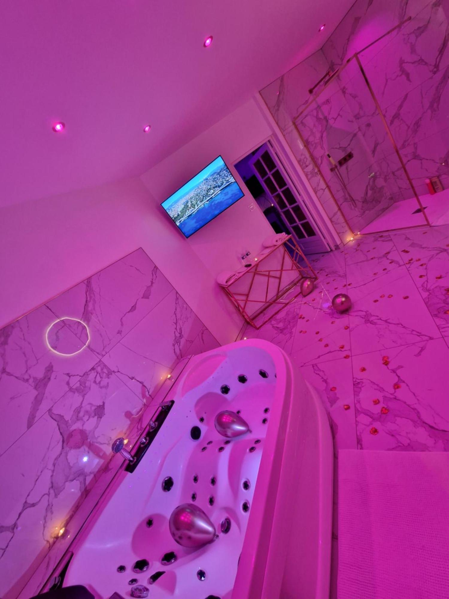 Maison Chic Avec Jacuzzi Nogent Sur Oise Yaospa60 Buitenkant foto